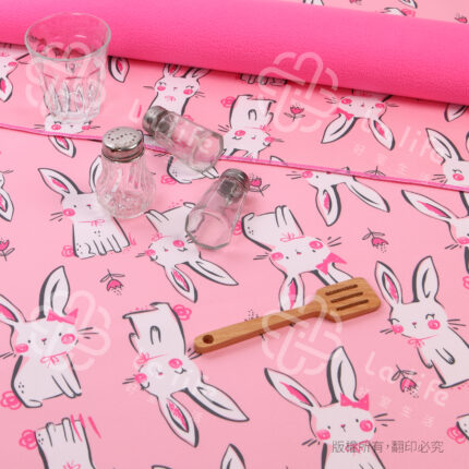 粉紅兔兔森林｜柔感親膚防水保潔墊