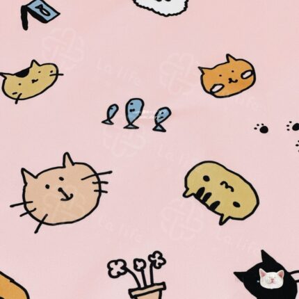 貓咪派對｜手繪療癒粉色防水保潔墊細部照