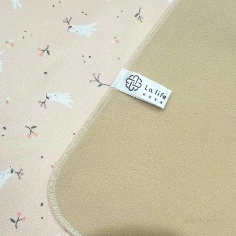 花漾萌兔｜杏色夢境防水保潔墊