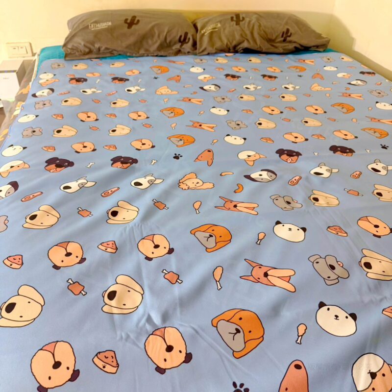 萌犬汪汪集合｜活力天藍兒童防水隔尿墊全景